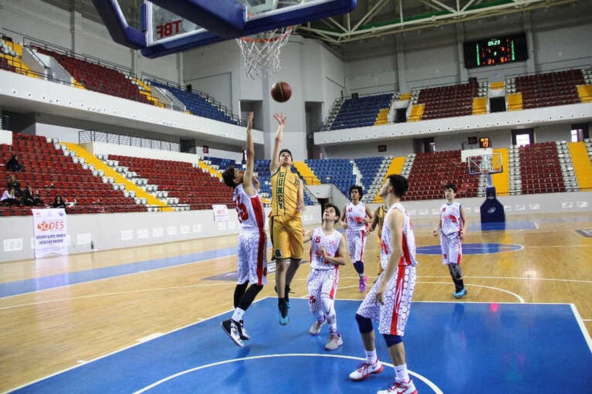 Tbf\'nin \'U15 Erkekler Anadolu Bölgeler Finali\' Mersin\'de Başladı