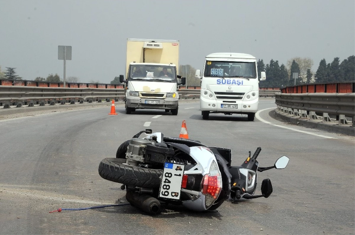 Tırın Çarptığı Motosikletli Hayatını Kaybetti