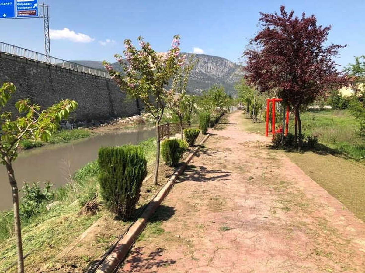 Vezirhan\'da Peyzaj Çalışmaları Başladı