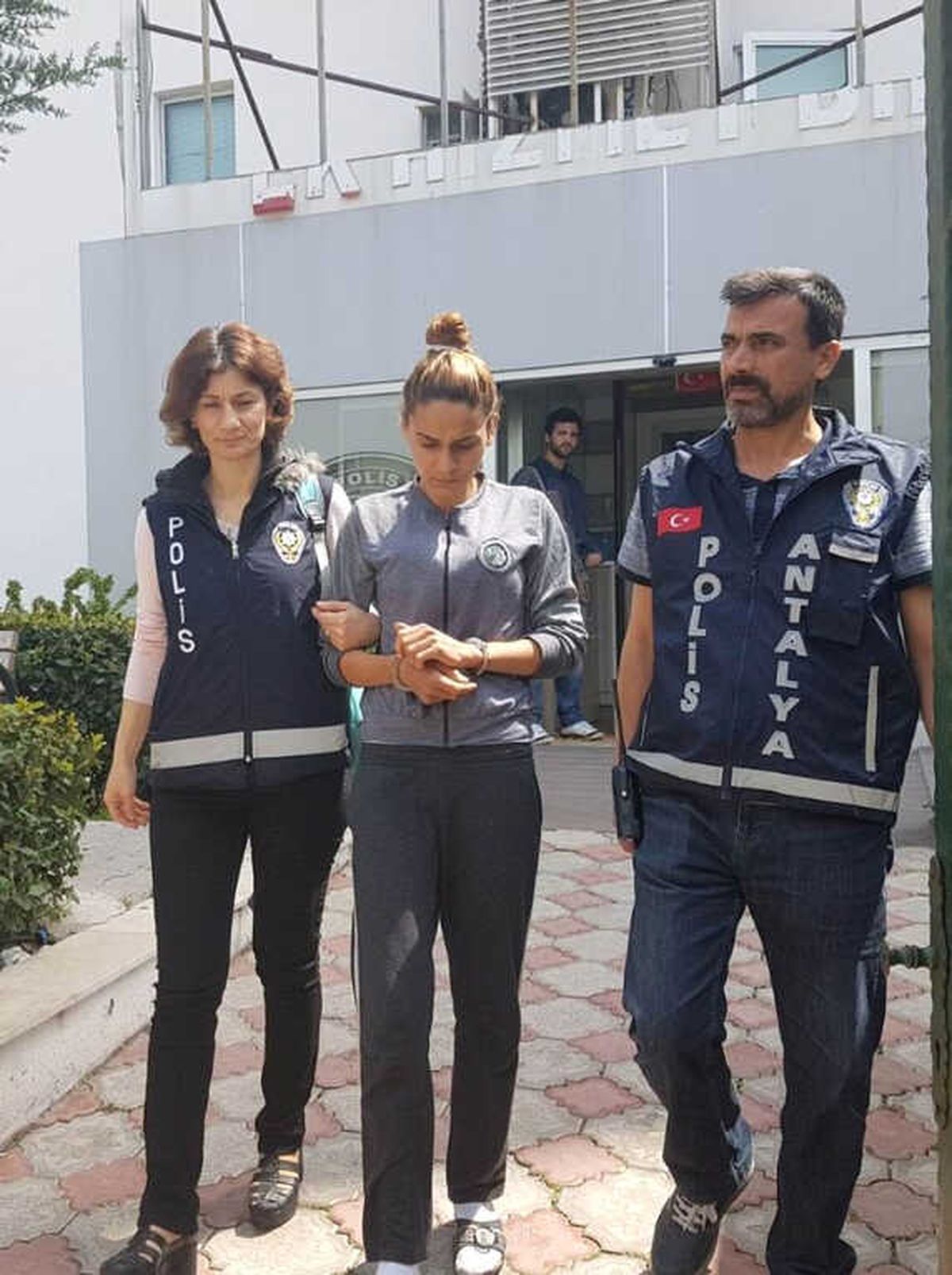 Antalya\'da 3 Aylık Bebekle Hırsızlık