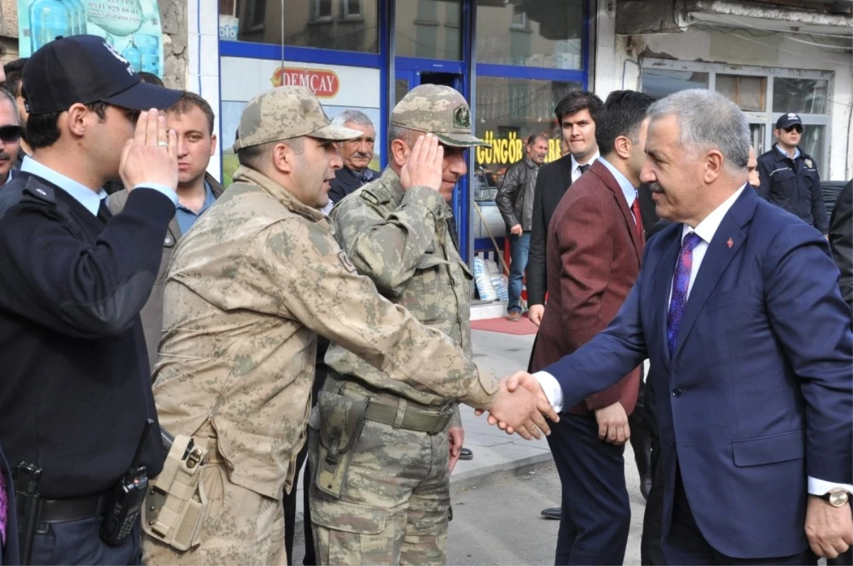 Bakan Arslan\'dan Belediye Başkanının Yakınlarına Taziye Ziyareti