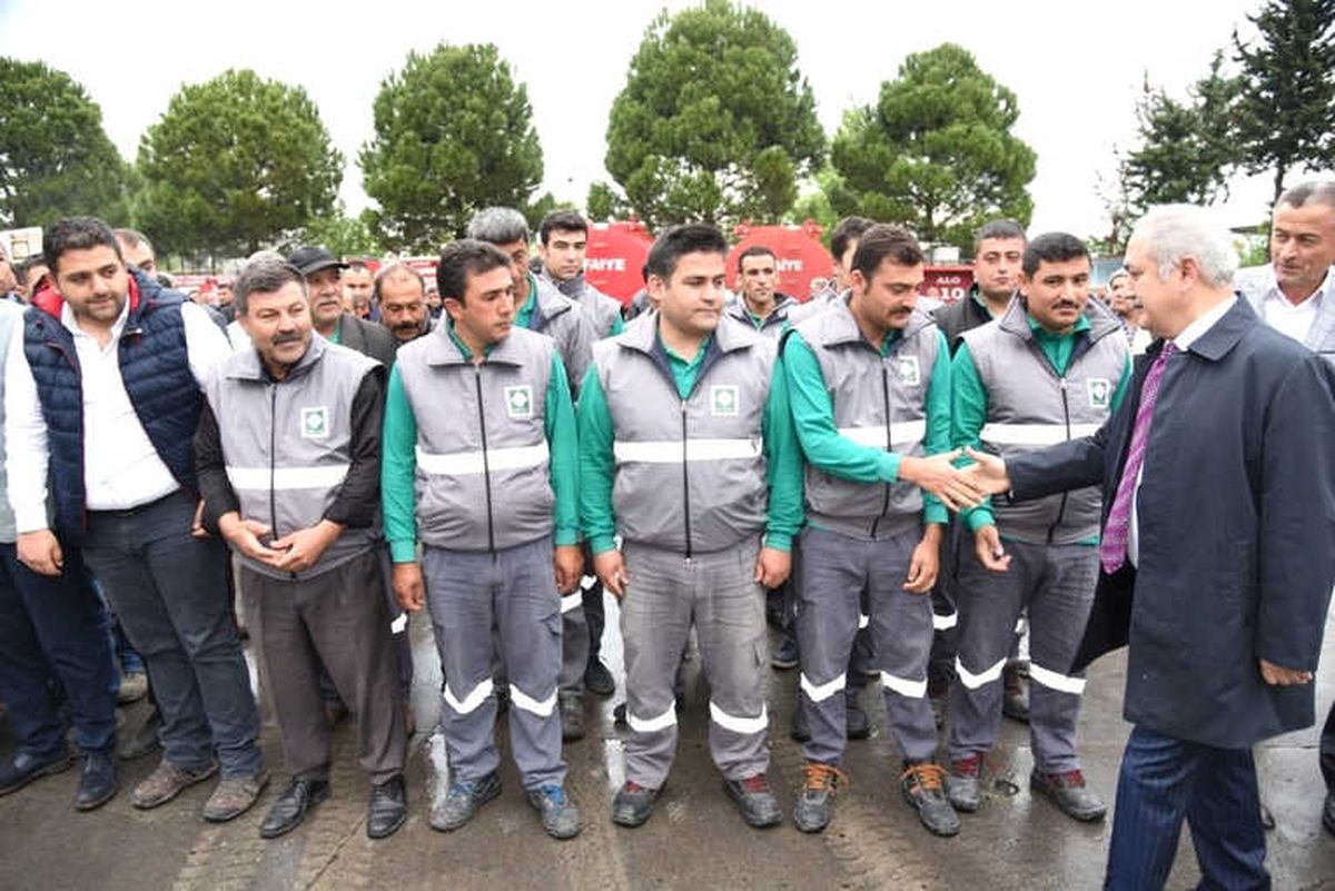 Başkan Kara, Kadroya Geçen Taşeron İşçilerle Bir Araya Geldi
