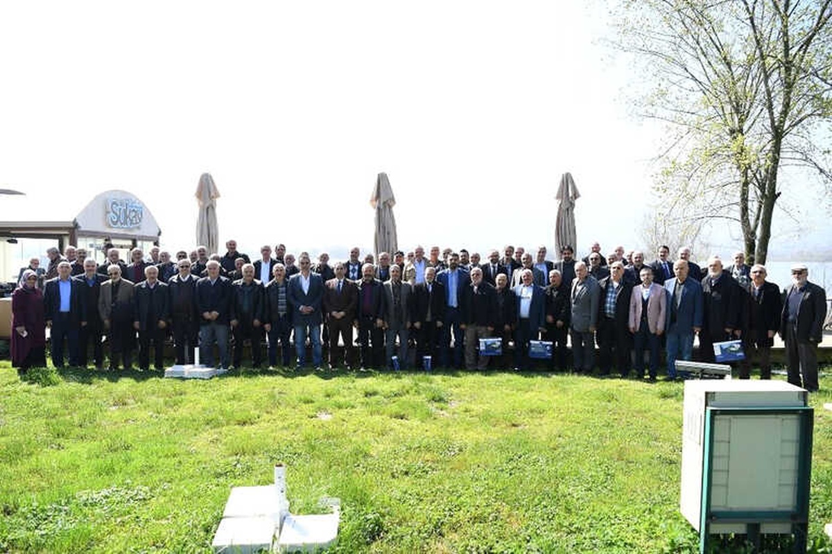 Başkan Üzülmez, Kanaat Önderleri ile Bir Araya Geldi