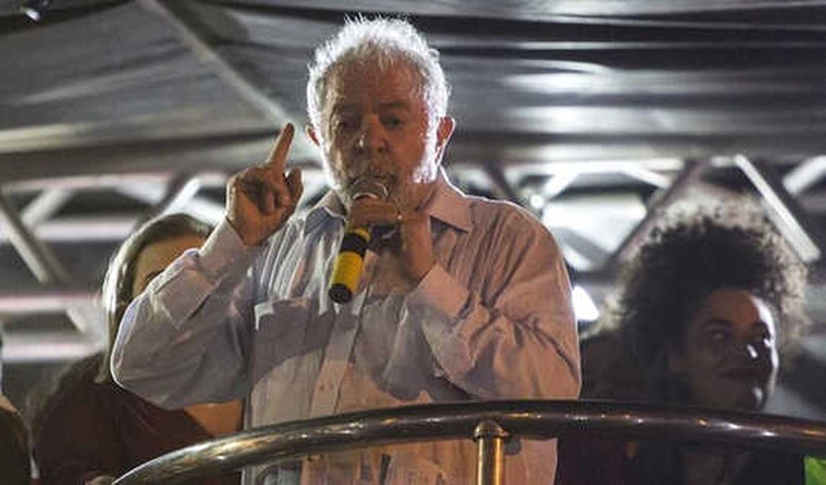 Brezilya Muhalefetinden "Hepimiz Lula\'yız" Protestosu