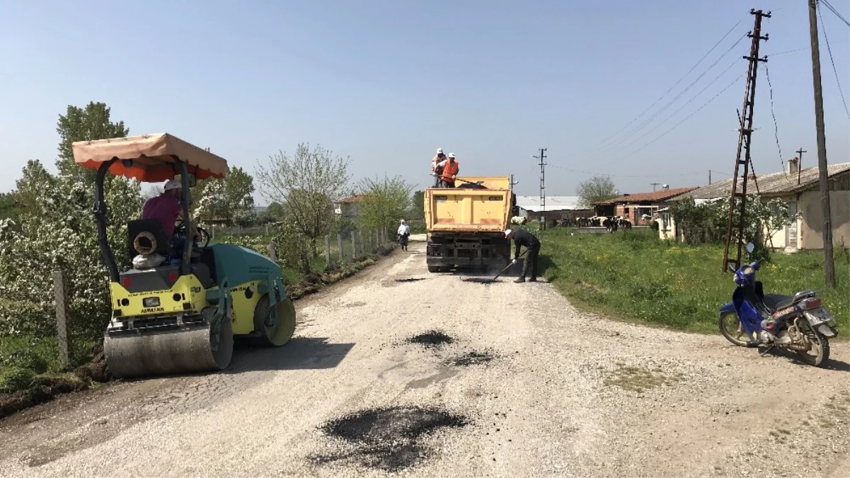 Çan\'da Köy Yolları Tamiratına Başlandı