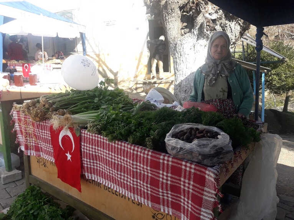 Dağların Şifalı Bitkileri Tarihi Kavaklı Köy Pazarında
