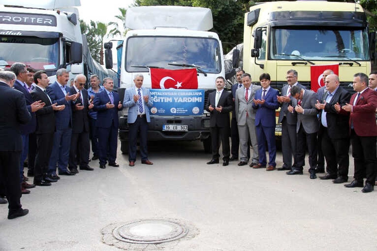 Fırat Kalkanı Bölgesine Antalyalı Öğrencilerden Okul Hediyesi