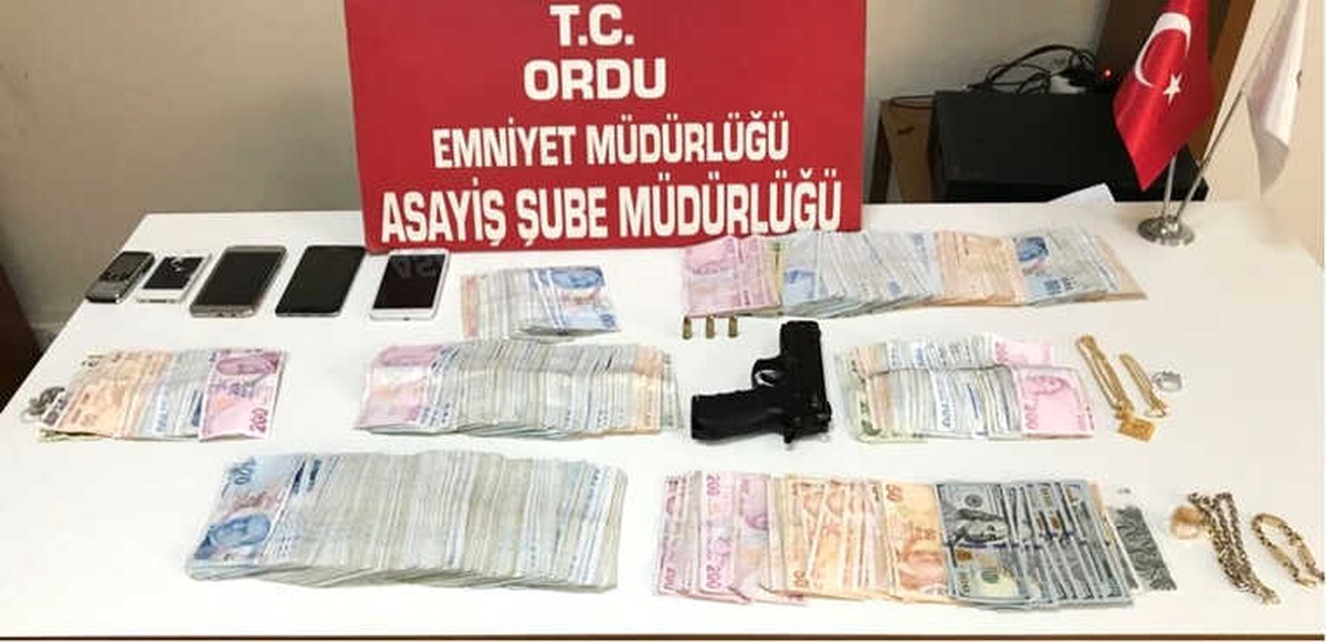 Fuhuş Operasyonundan Servet Çıktı