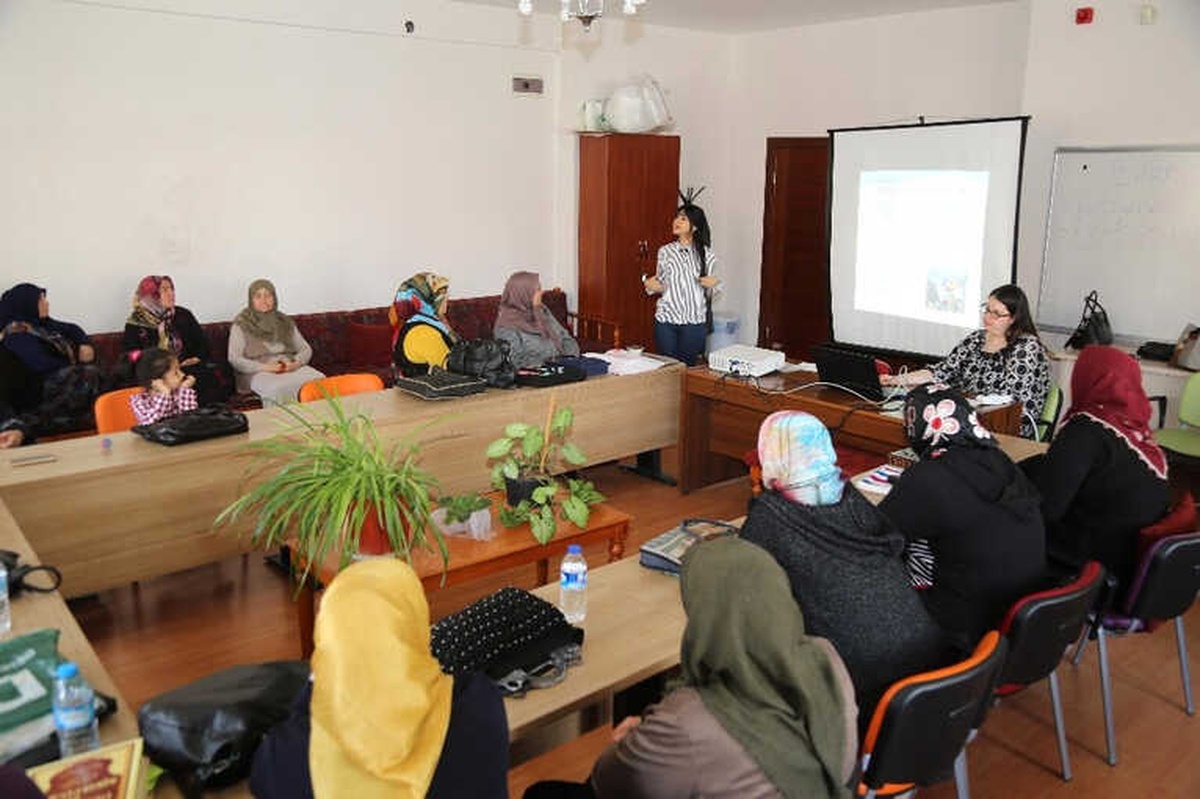 Gölbaşı\'nda Çocuk Kazalarının Önlenmesine Yönelik Seminer