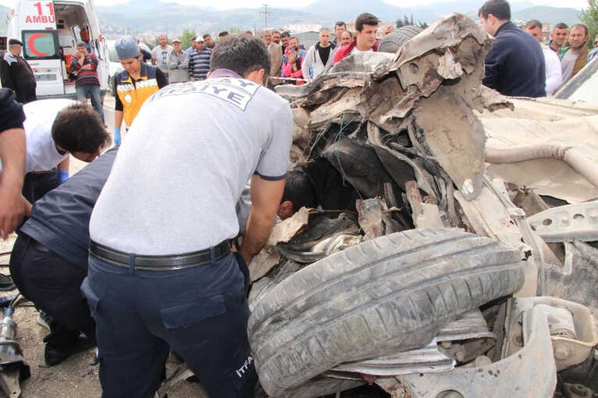 Hatay\'da Trafik Kazası: 1 Ölü