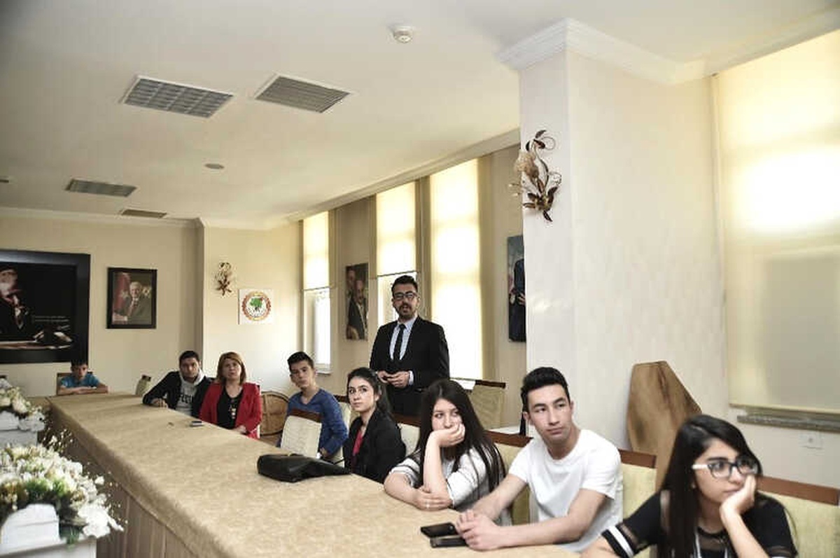 Mamak Belediyesi Stajyerlerine "Bağımlılık" Semineri