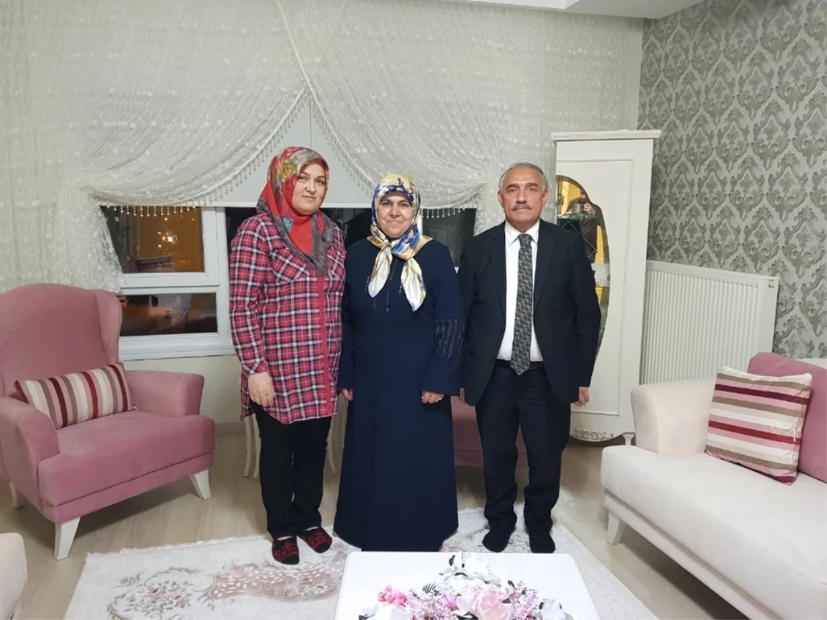 Niğde Belediye Başkanı Özkan\'dan Şehit Ailelerine Ziyaret