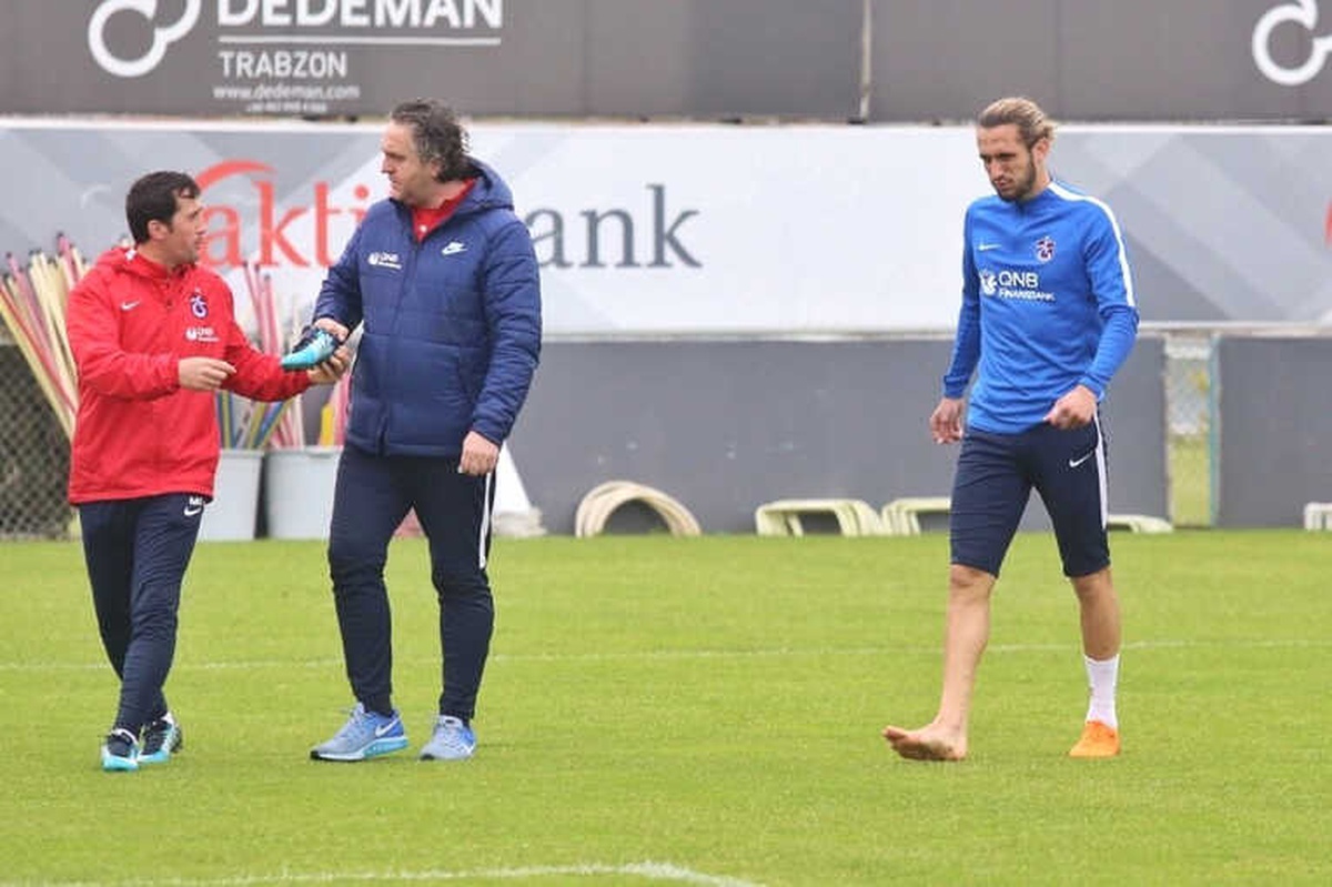 Trabzonspor\'da Yusuf Yazıcı\'ya Nazar Değdi
