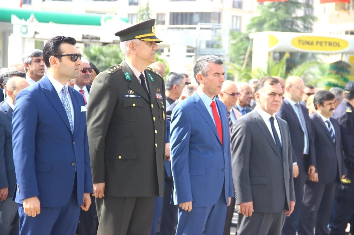 13 Nisan Atatürk\'ün Edremit\'e Gelişinin 84. Yıl Dönümü Törenlerle Kutlandı