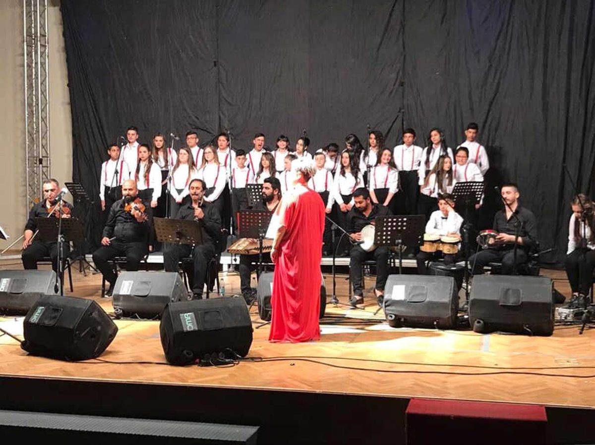 Adam Olacak Çocuklardan Konser