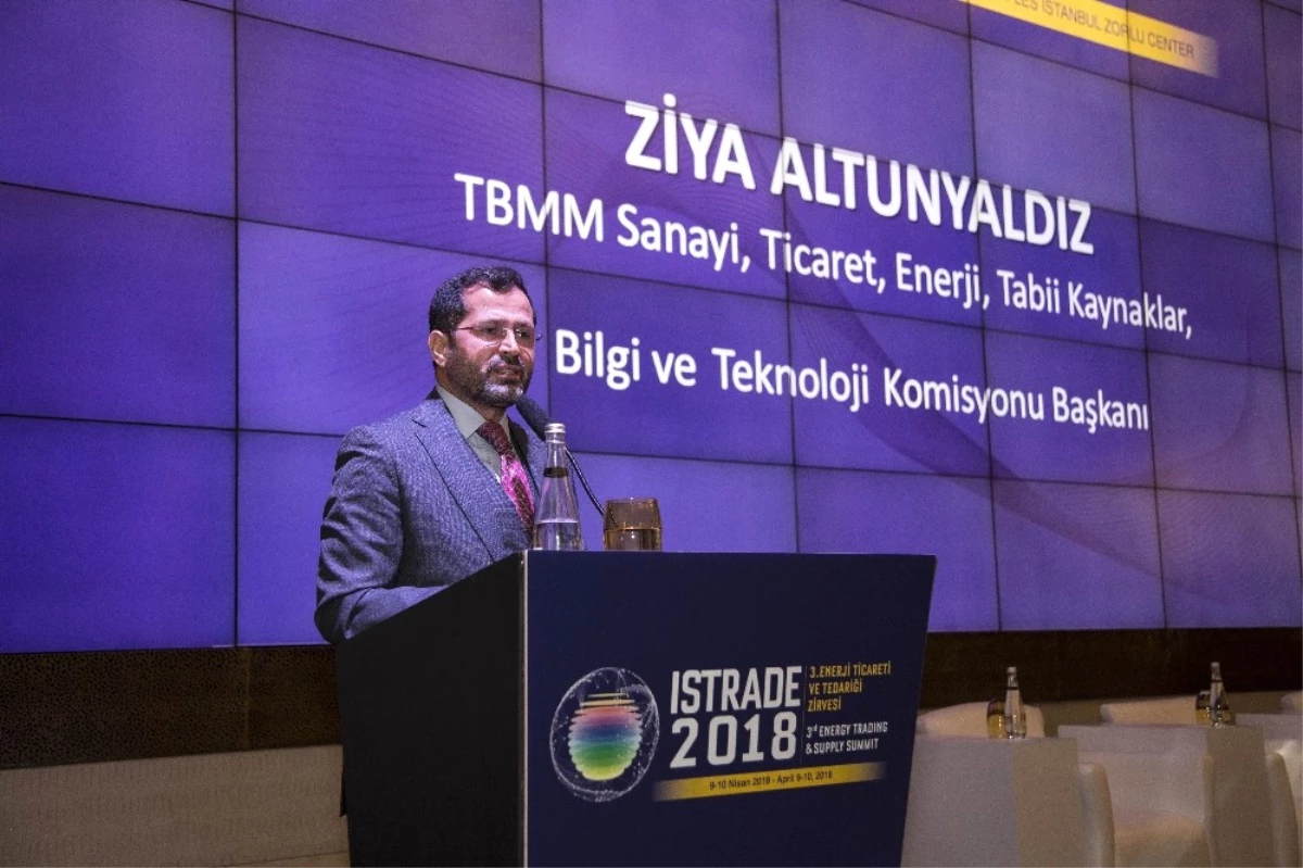 Altunyaldız: "Dünya Kontrolsüz Bir Ticaret Savaşına Doğru Adım Adım İlerliyor"