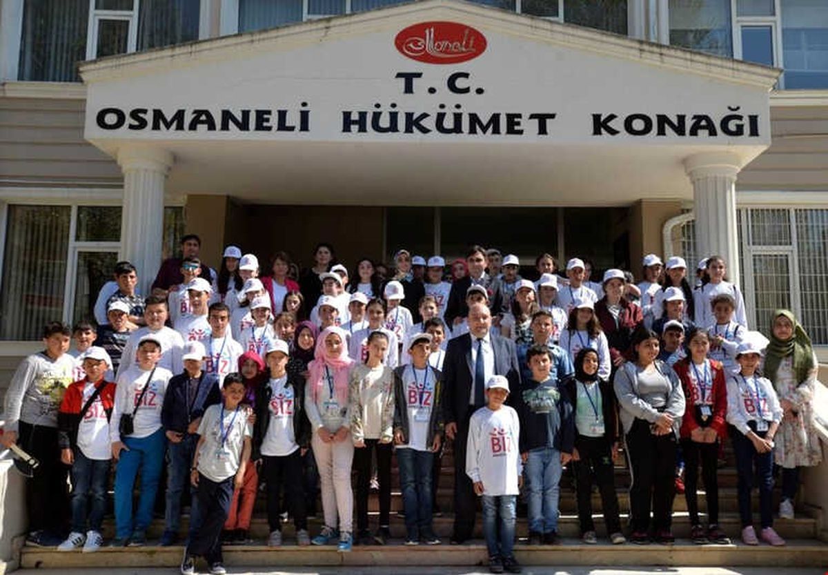 Ardahanlı Öğrenciler Osmaneli ve Pazaryeri\'ni Ziyaret Etti