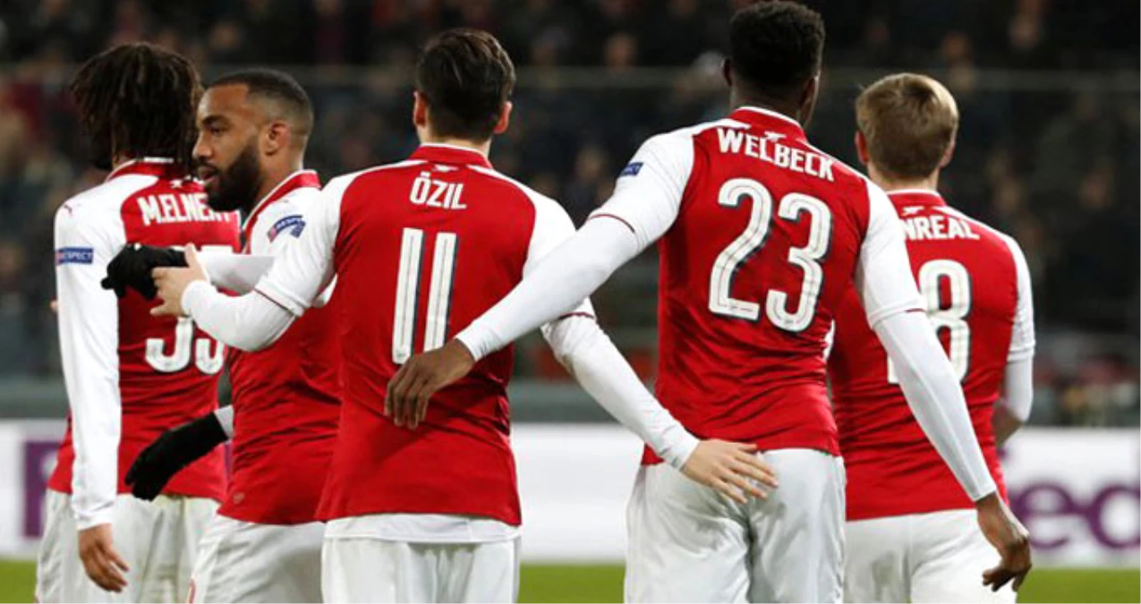 Arsenal, Rusya\'da 2-2\'lik Beraberlikle Turladı