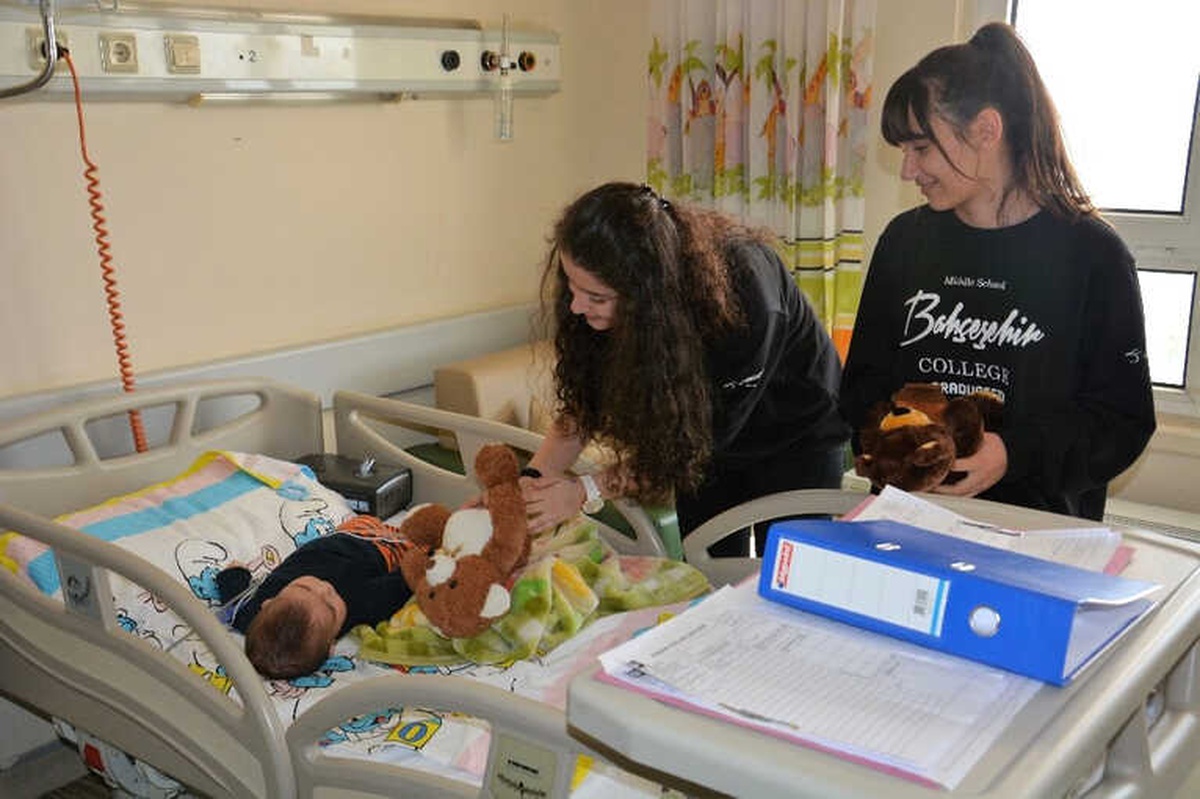 Bahçeşehir Koleji\'nden "Oyuncağım Sana Güç Versin" Kampanyası