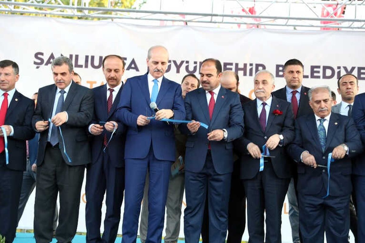 Bakan Kurtulmuş ve Fakıbaba, Şanlıurfa\'da Restore Edilen Tarihi Mekanların Açılışını Yaptı