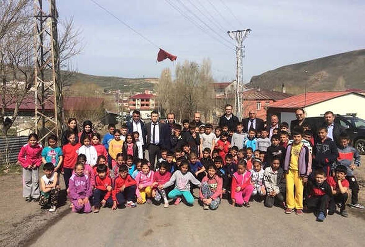 Çıldır\'da 23 Nisan Dolayısıyla Yarışmalar Düzenlendi