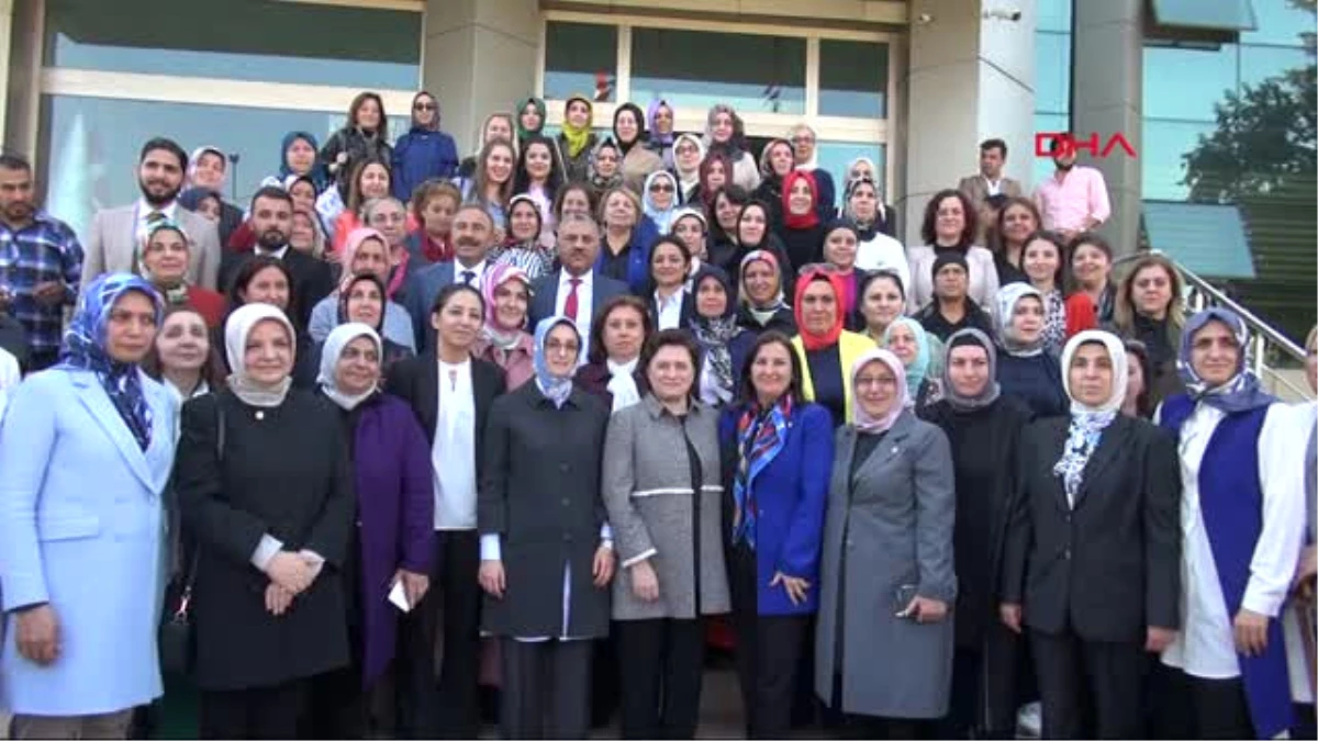 Hatay AK Parti Kadın Kolları Başkanı Çam Reyhanlı\'da Şehit Aileleriyle Buluştu