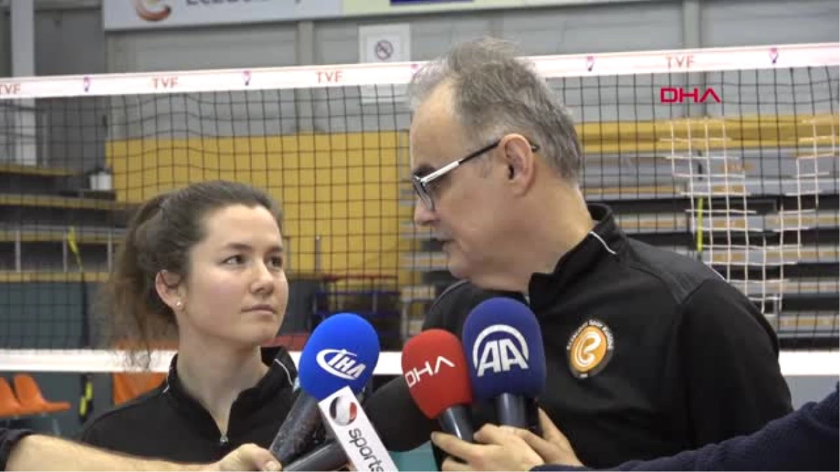 Kadınlar Cev Kupası Şampiyonu Eczacıbaşı Vitra Medyayla Buluştu Hd