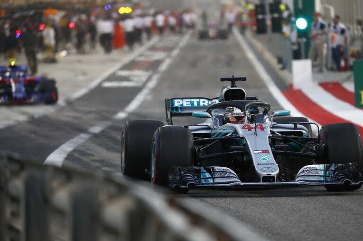 Mercedes-Amg Petronas Çin\'de Birincilik Peşinde