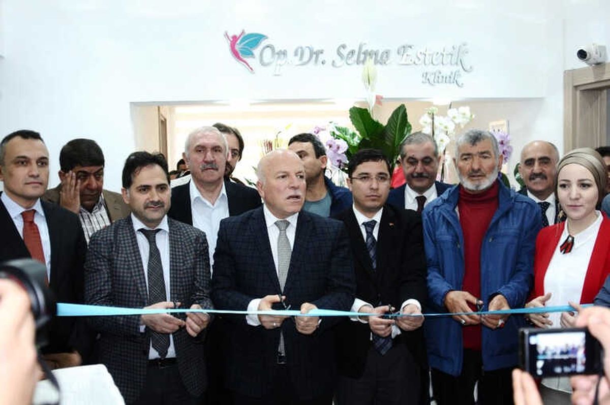Protokol Estetik Klinik Açılışında Bir Araya Geldi