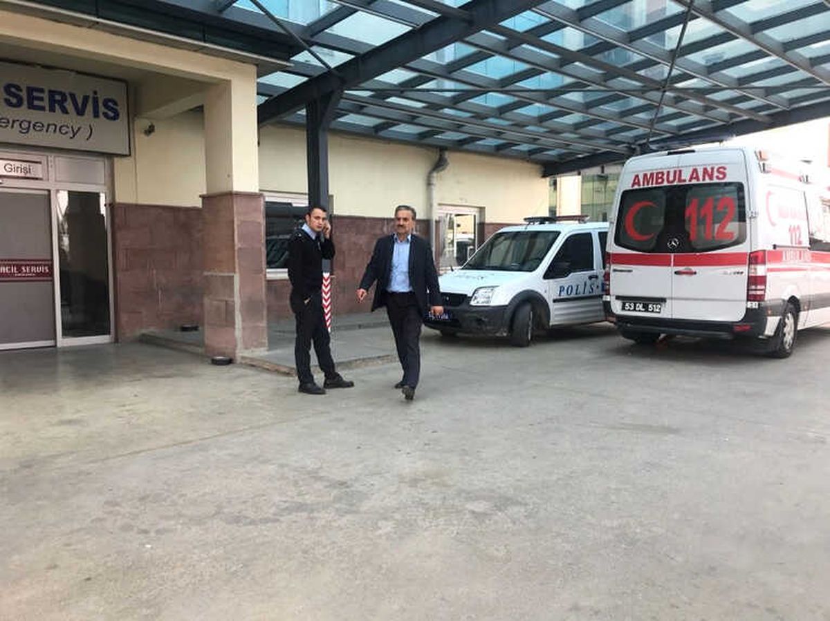 Rize\'de Polis Memuru Odasında İntihar Etti