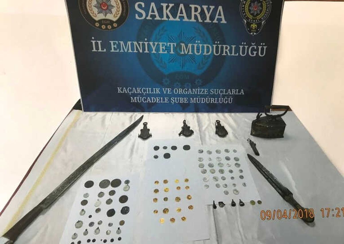 Sakarya\'da 104 Parça Tarihi Eser Ele Geçirildi
