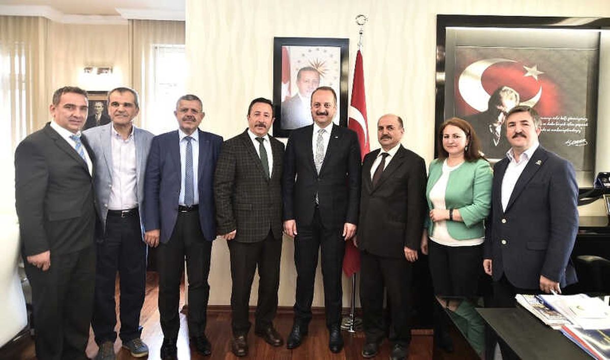Taşköprüler Akgül\'ü Makamında Ziyaret Etti