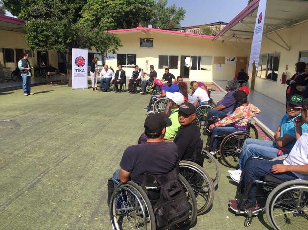 Tika Meksika\'da Fiziksel Engellilere Destek Oluyor