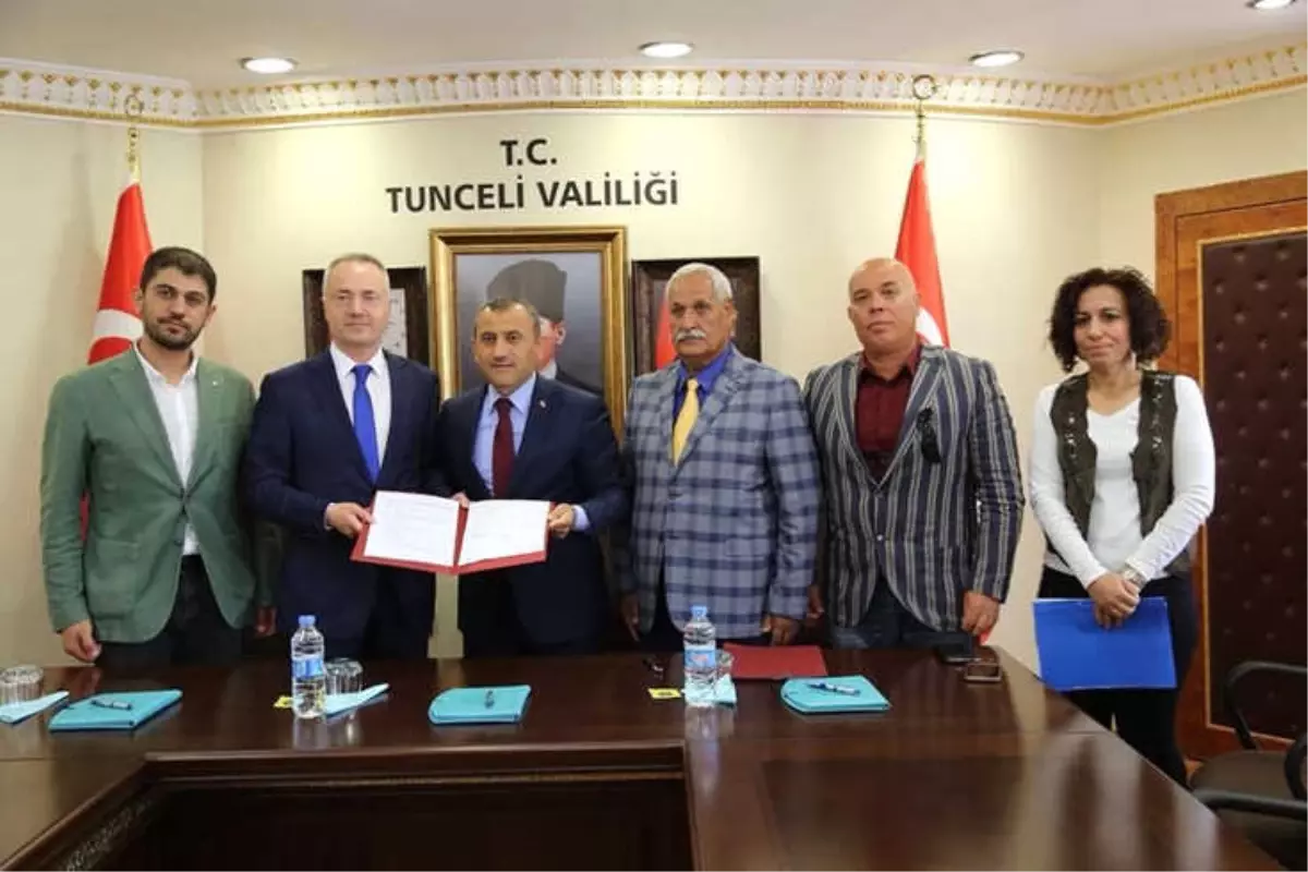 Tunceli\'ye Modern Kütüphane ve Konferans Salonu