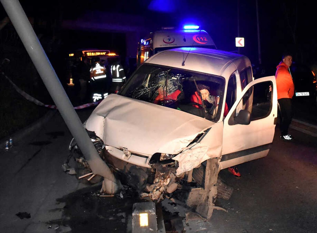 Üsküdar\'da Trafik Kazası: 5 Yaralı