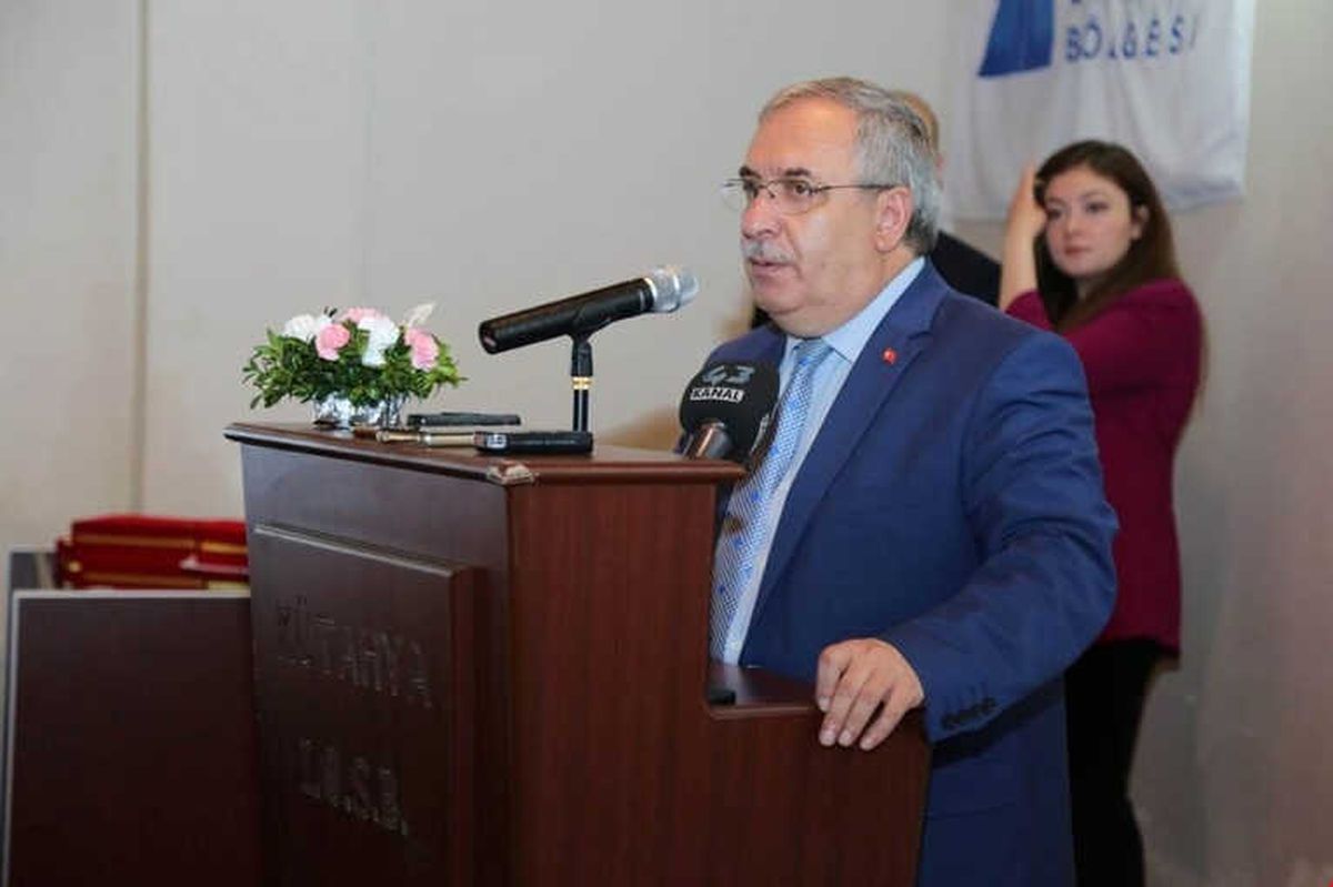 Vali Nayir: Her Ne Şartta Olursa Olsun Bir ve Beraber Olmalıyız