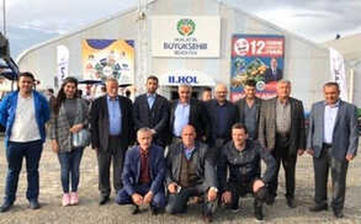 Vanlı Çiftçiler, Malatya Fuarı\'ndan Döndü