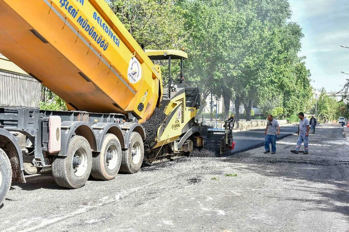 Yenigün\'de Cadde ve Sokaklar Yenileniyor