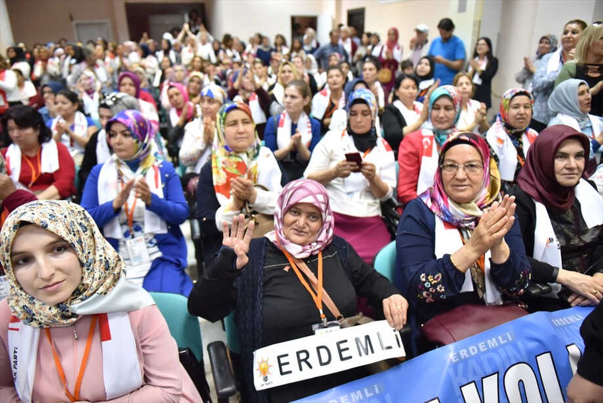 AK Parti Mersin İl Kadın Kolları 5. Olağan Kongresi
