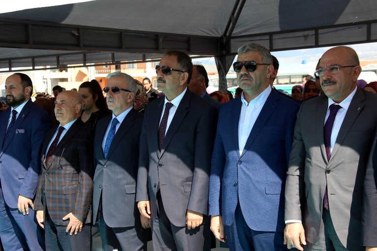 Bakan Özhaseki: "Kayseri\'de Hizmet Belediyeciliği Yaptık"