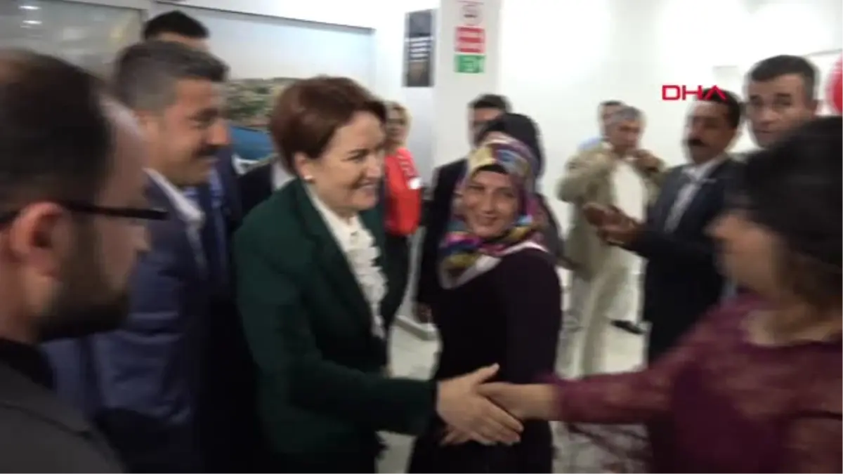 Batman Akşener, Batman\'da Beyaz Tülbentle Konuştu