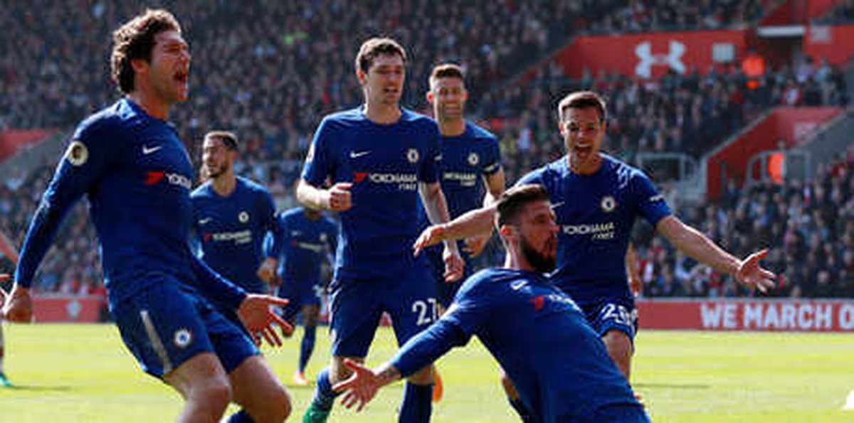 Chelsea, Giroud ile Güldü