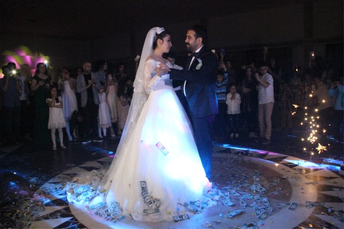 Diyarbakır\'da Siyaset ve İş Dünyasını Buluşturan Düğün
