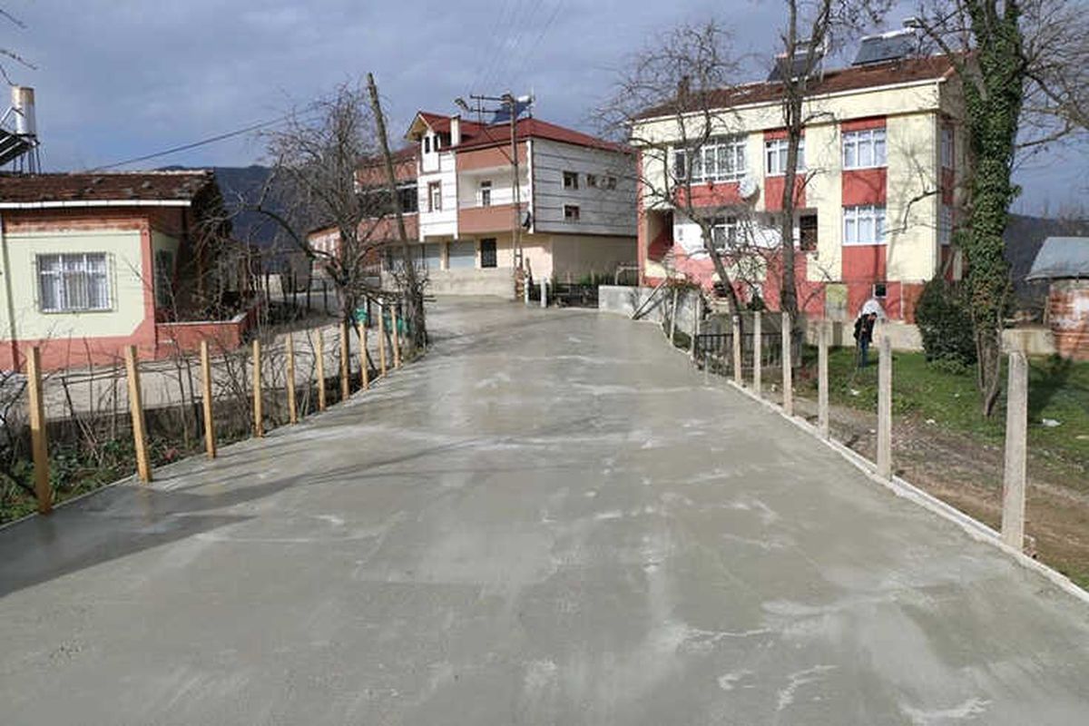 Kumru\'da Beton Yol Seferberliği