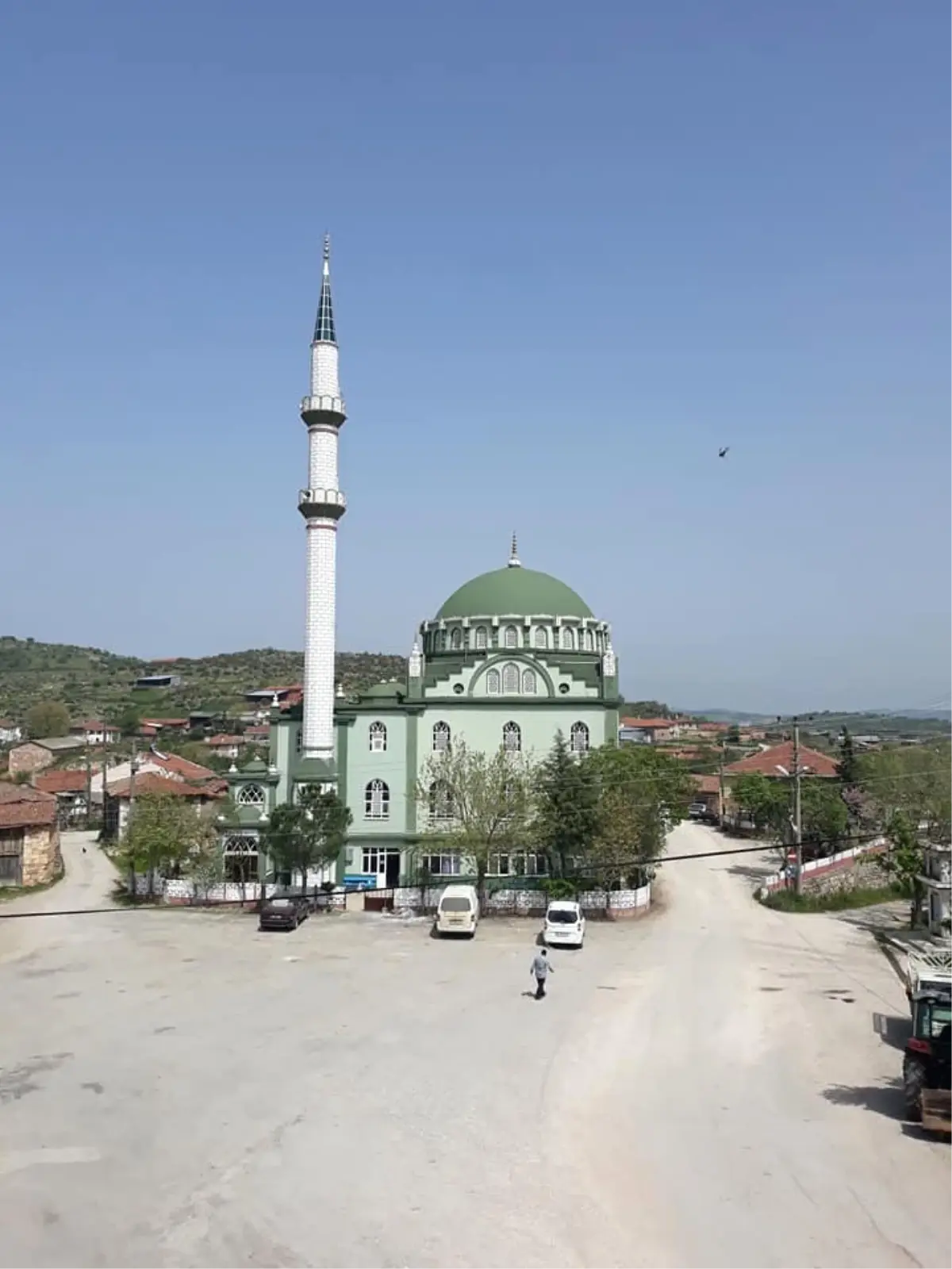 Minareye Yeni Külah Kondu