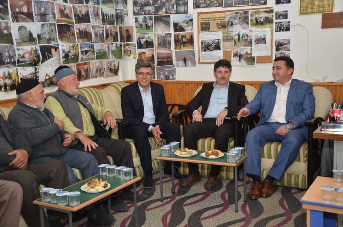 Miraç Kandili Huşu İçerisinde Kutlandı