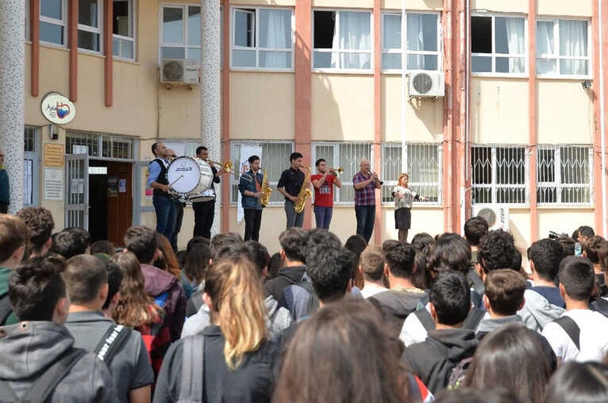 Muratpaşa Gençlik Orkestrası Okullarda