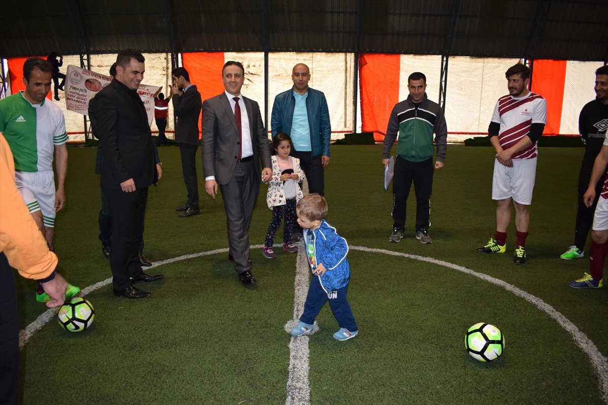 Mutki\'de Kurumlar Arası Futbol Turnuvası Başladı
