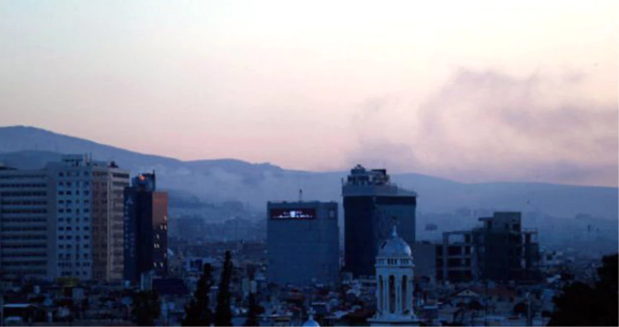 Suriye\'de 10 Büyük Patlama Meydana Geldi! Şam Karanlığa Büründü