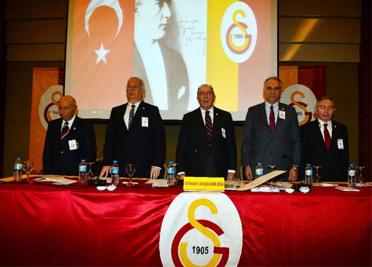 Galatasaray\'da Divan Başkanlığı Seçimi Başladı